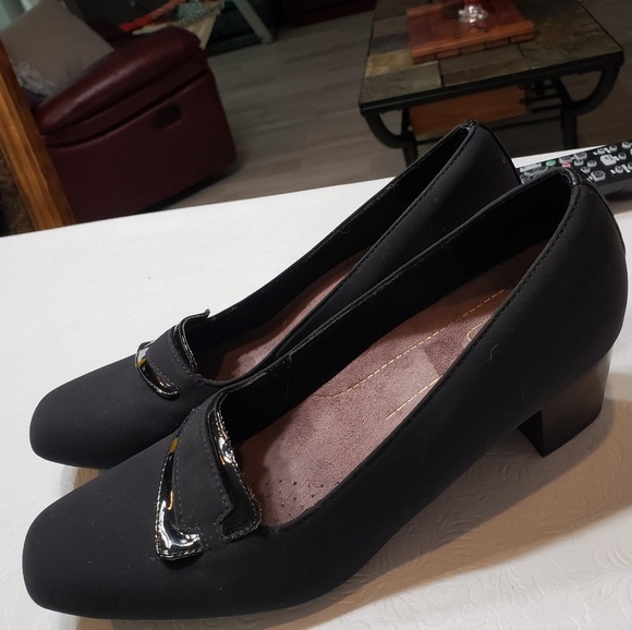 Clarks Shoes - Clark's everyday small heel